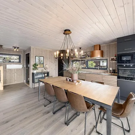 Pet Friendly In With House Sea View * Sannidal