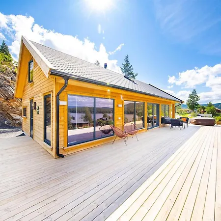 Holiday home Pet Friendly In With House Sea View