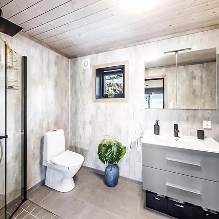 Holiday home 4 Bedroom In *