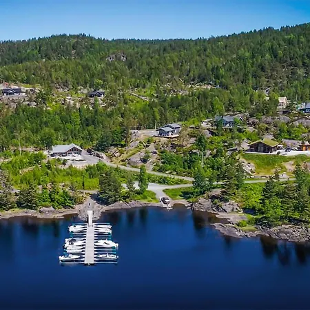 4 Bedroom In Holiday home Sannidal