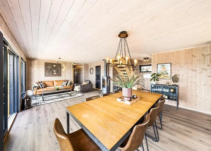 4 Bedroom In Sannidal