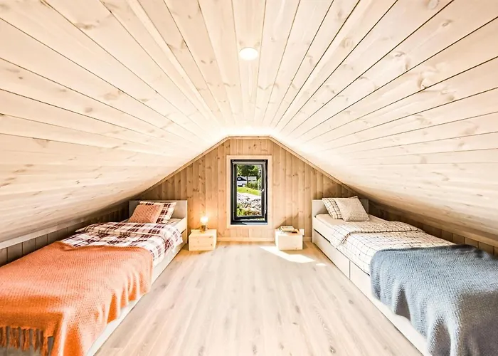 4 Bedroom In Sannidal