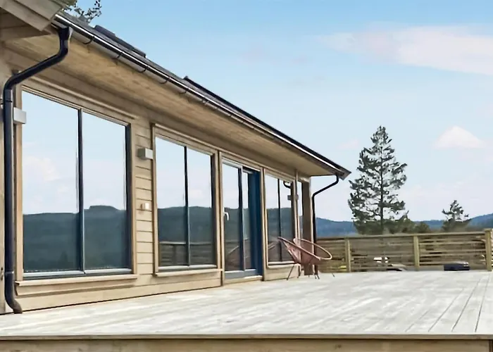 4 Bedroom In Sannidal